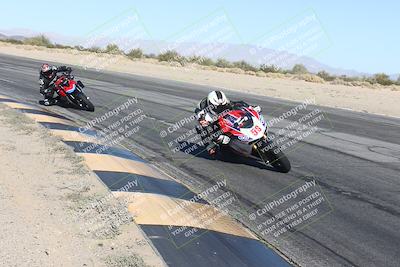 media/Dec-01-2025-Moto Forza (Mon) [[2daa91e15f]]/1-Advanced Group/Session 4 (Turn 10 Inside)/